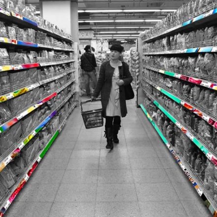 Shelf Signage use COB (Chip on Board) technology, it delivers dynamic pricing, promotion, product and brand, information on the shelf edge.Pixel pitch 1.875mm. Standard module and easy install.